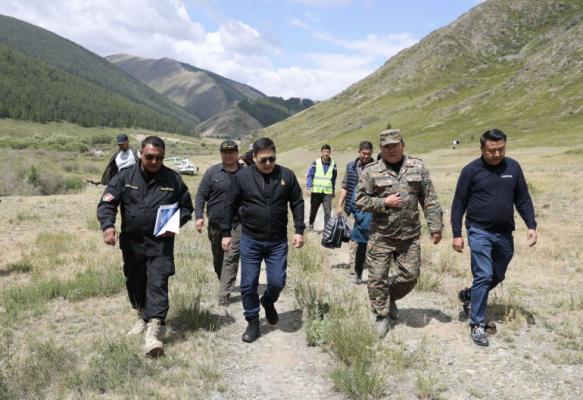 L.Oyun-Erdene首相が西モンゴルBayan-Ulgii県に位置するTsagaan Nuur国境検問所を 視察した