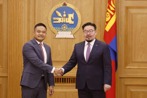 G.Zandanashatar首相は、Richard Buangan在モンゴル米国特命全権大使と会談
