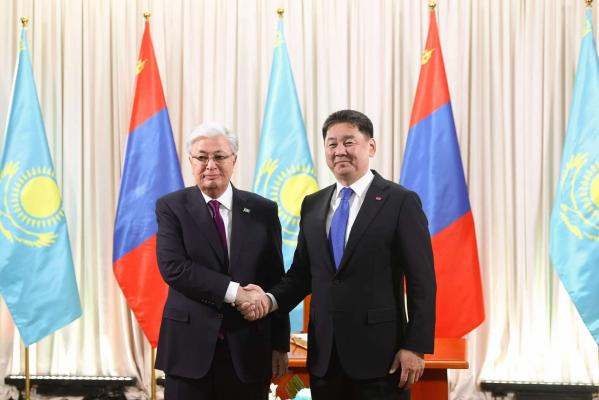 ．大統領、カザフスタンを国賓訪問へ