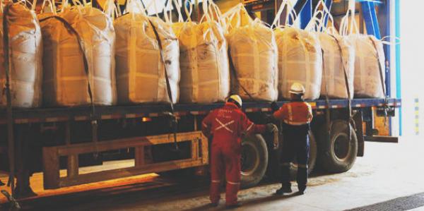 Erdenet Mining Corporationのモリブデン精鉱、取引所で初取引　価格は1トン当たり5,450ドル上昇