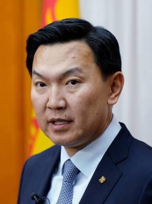 N.Uchral首相「予測可能で安定した法制度へ」　投資環境整備と高付加価値化を強調
