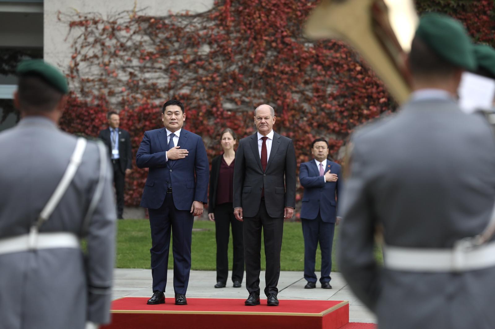 モンゴルのL.Oyun-Erdene首相がドイツのOlaf Scholz首相と会談