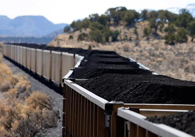 中国の石炭輸入量が3月に急増